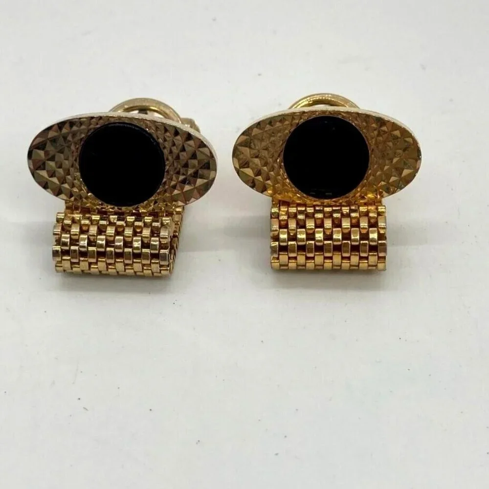 Vintage Diamond Cut Cufflinks‎ Oval Gold Tone Mesh Wrap Around Black Center